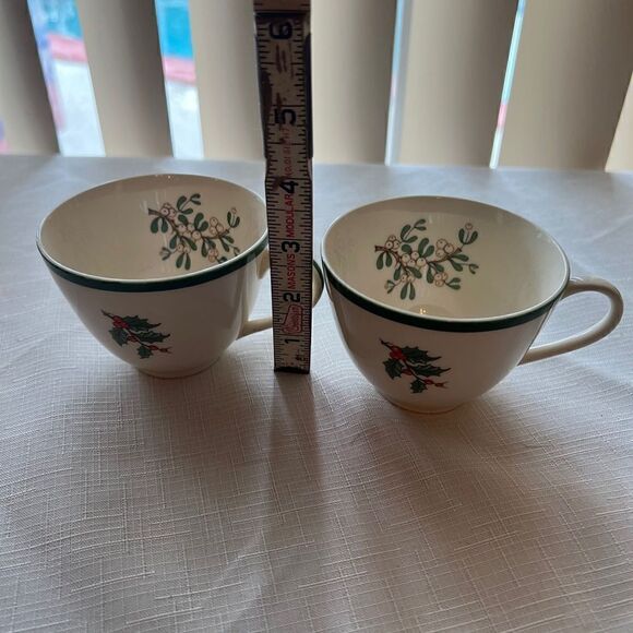 Plummer LTD New York Christmas Tea cup Coffee Cups set of 2 - Picture 9 of 10